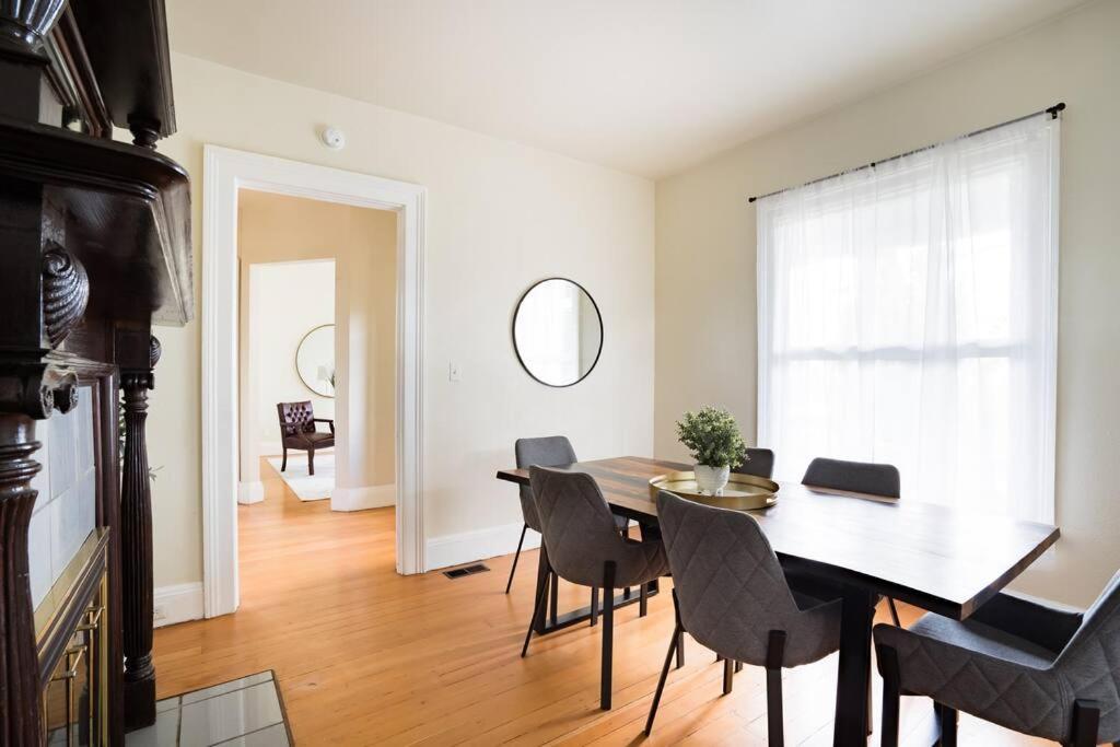 Collection - The Original Mayor Estate - 6 Beds * Portland